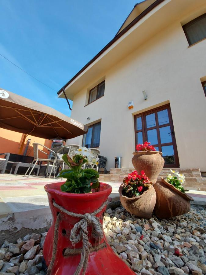 Casa IV Hotell Vama Veche Exteriör bild